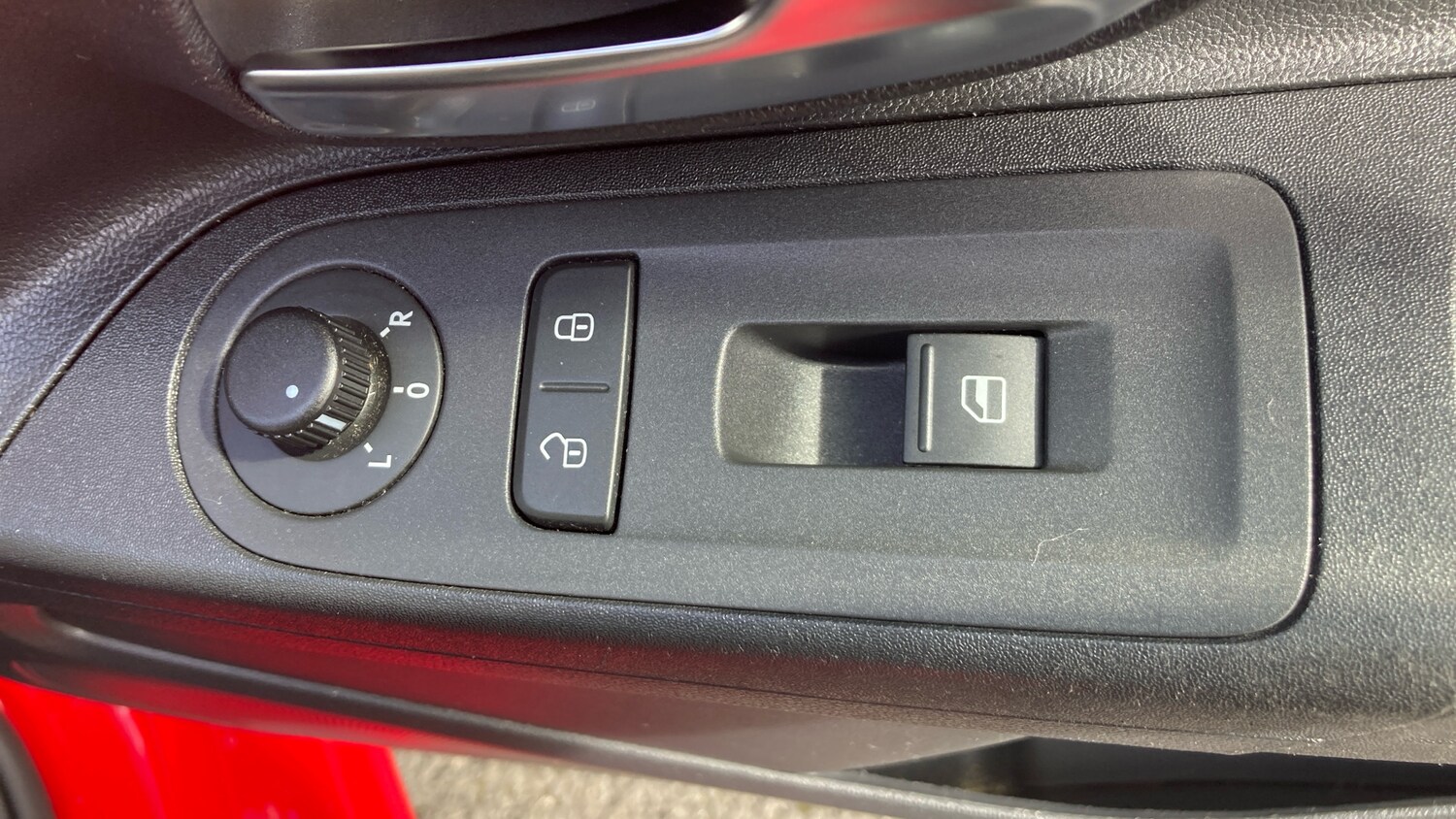 Used Volkswagen up! 2014 for sale - 77830411: Photo 21