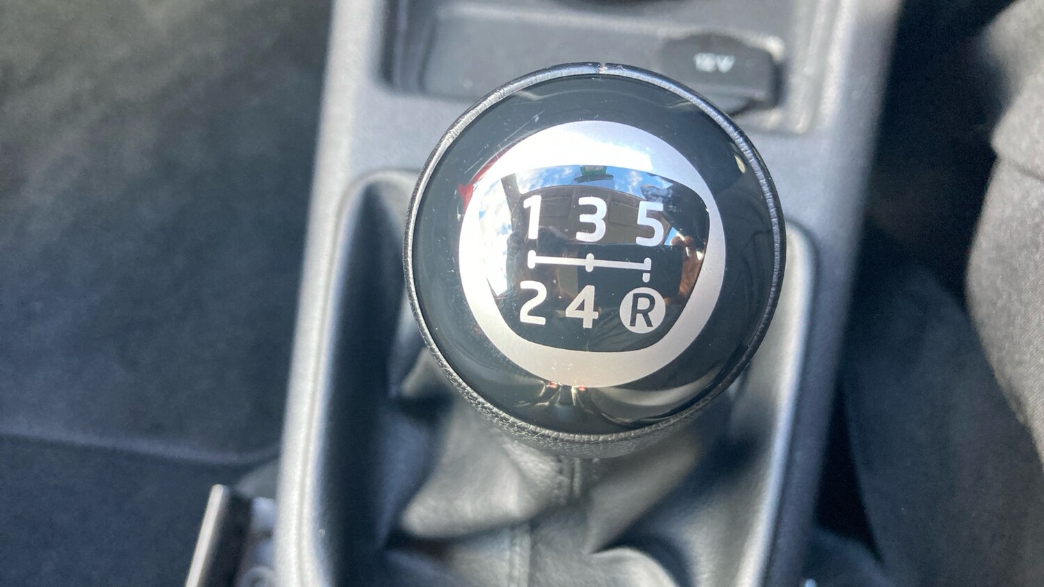 Used Volkswagen up! 2014 for sale - 77830411: Photo 27