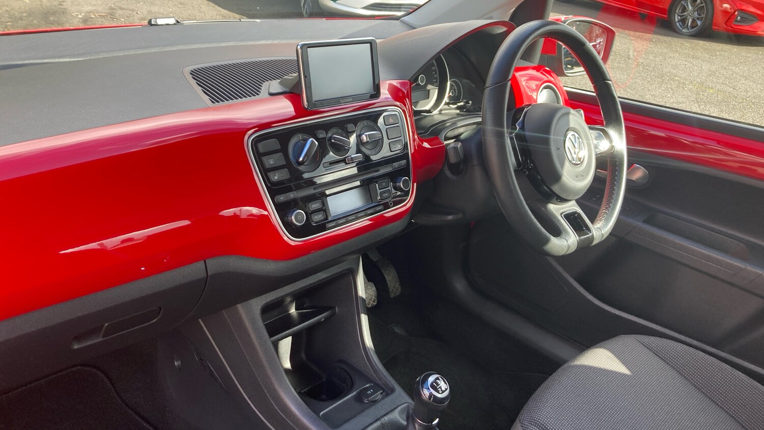 Used Volkswagen up! 2014 for sale - 77830411: Photo 9