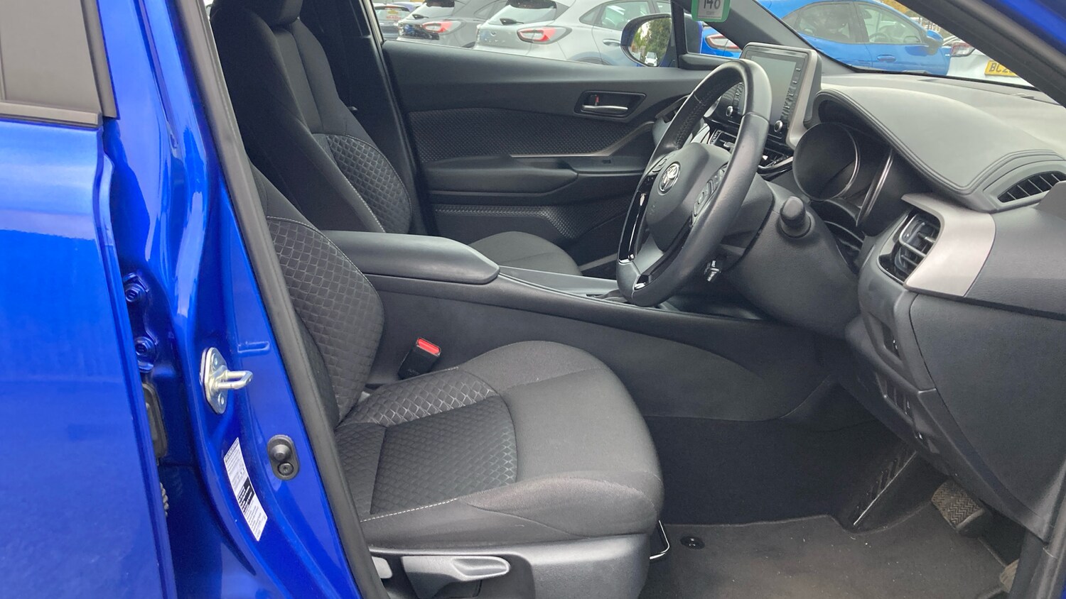 Used Toyota C-HR 2022 for sale - 76219099: Photo 22