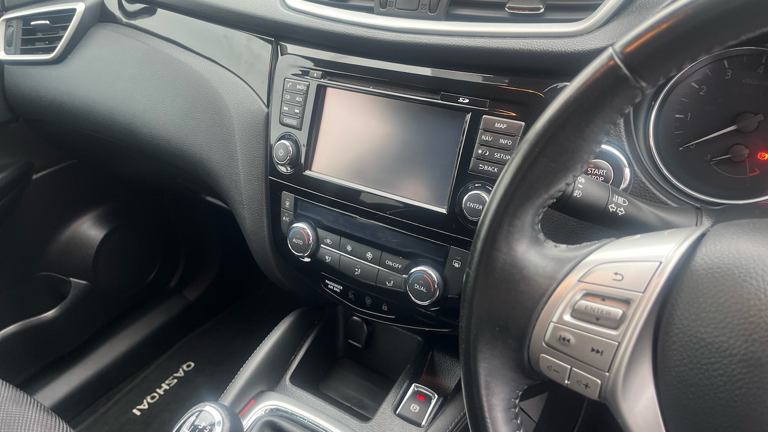 Used Nissan Qashqai 2015 for sale - 77813279: Photo 14