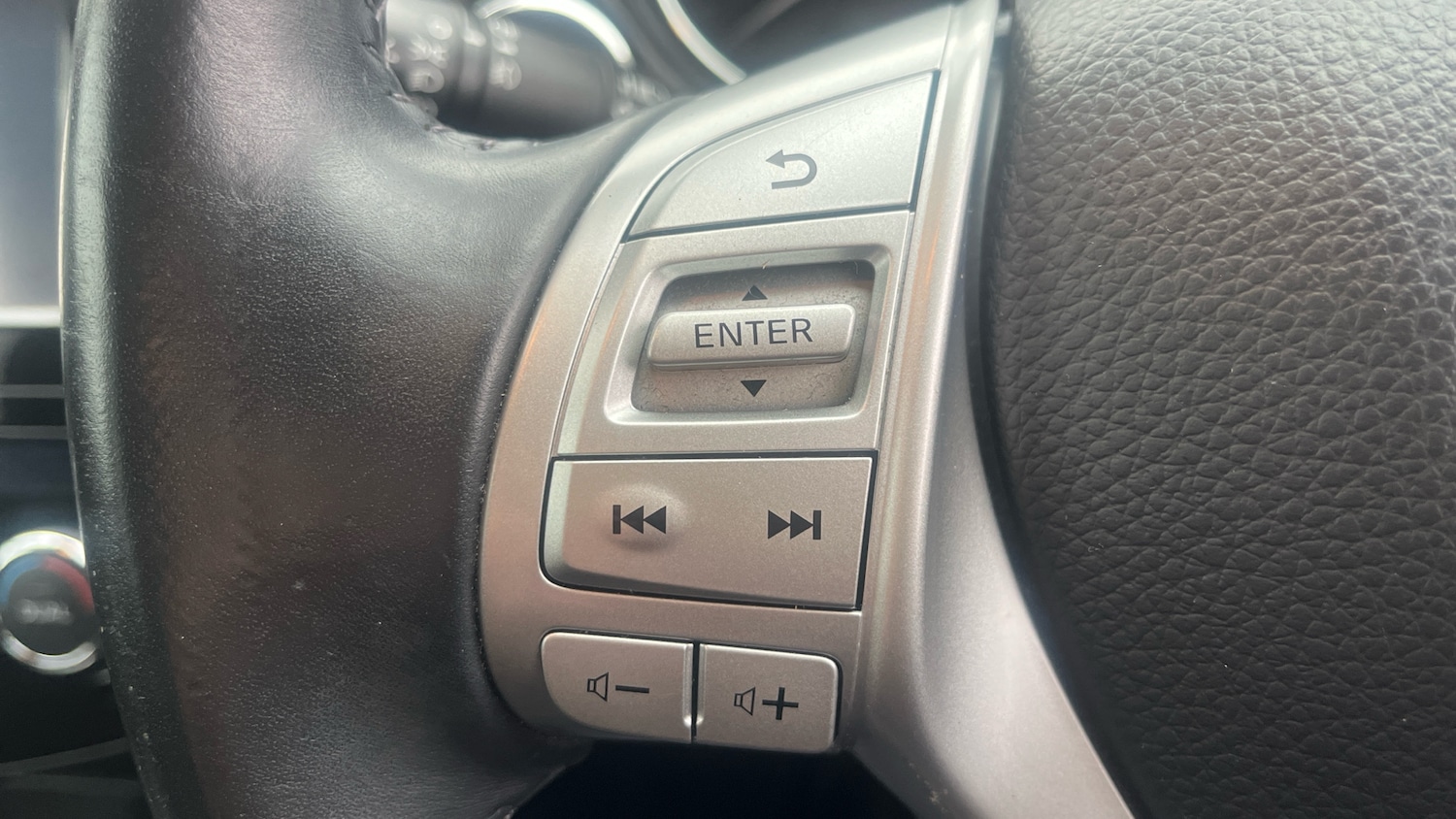 Used Nissan Qashqai 2015 for sale - 77813279: Photo 21