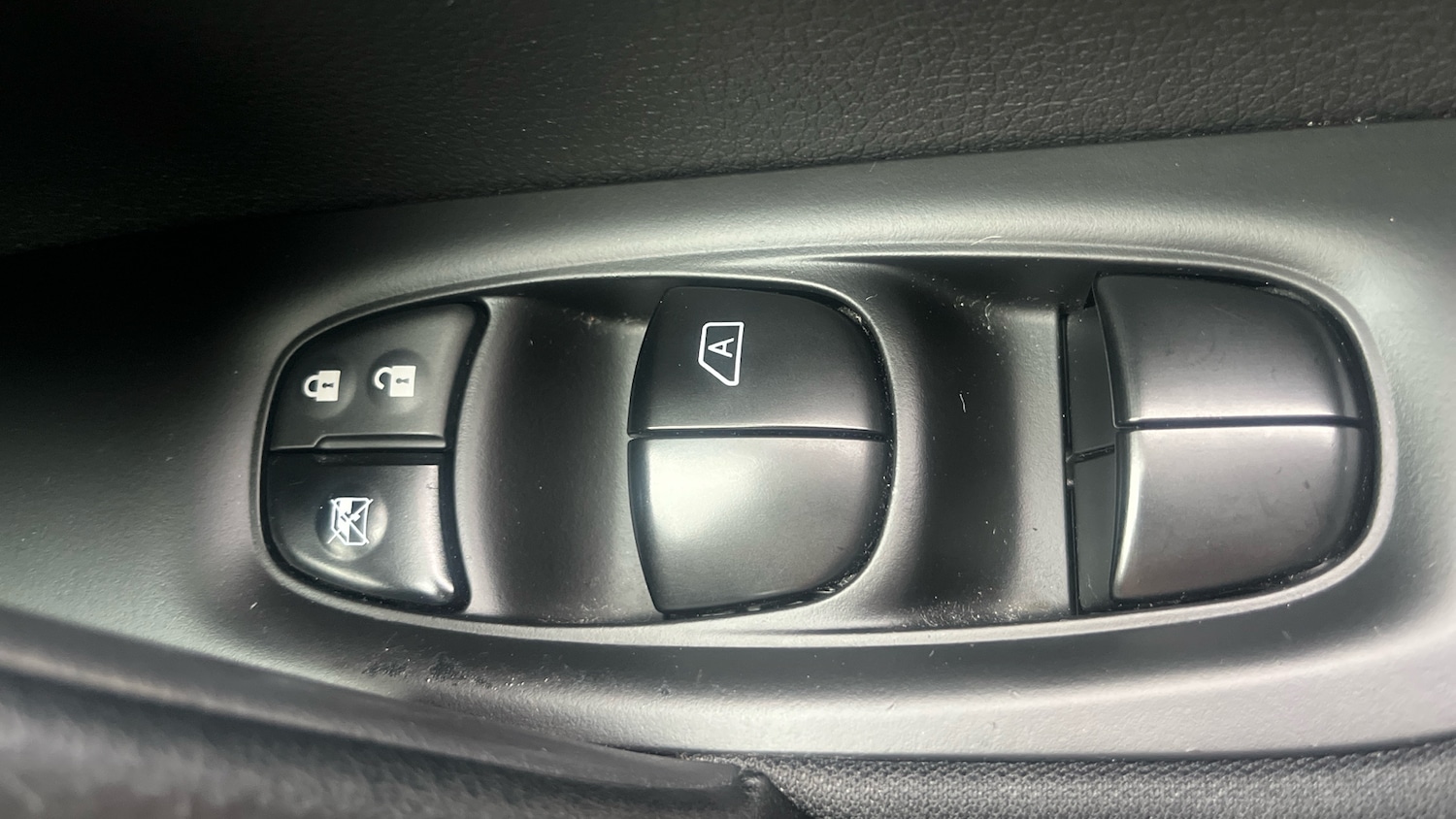 Used Nissan Qashqai 2015 for sale - 77813279: Photo 25