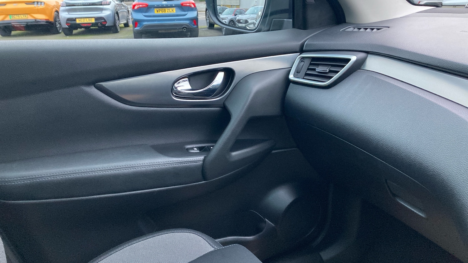 Used Nissan Qashqai 2019 for sale - 77609798: Photo 38