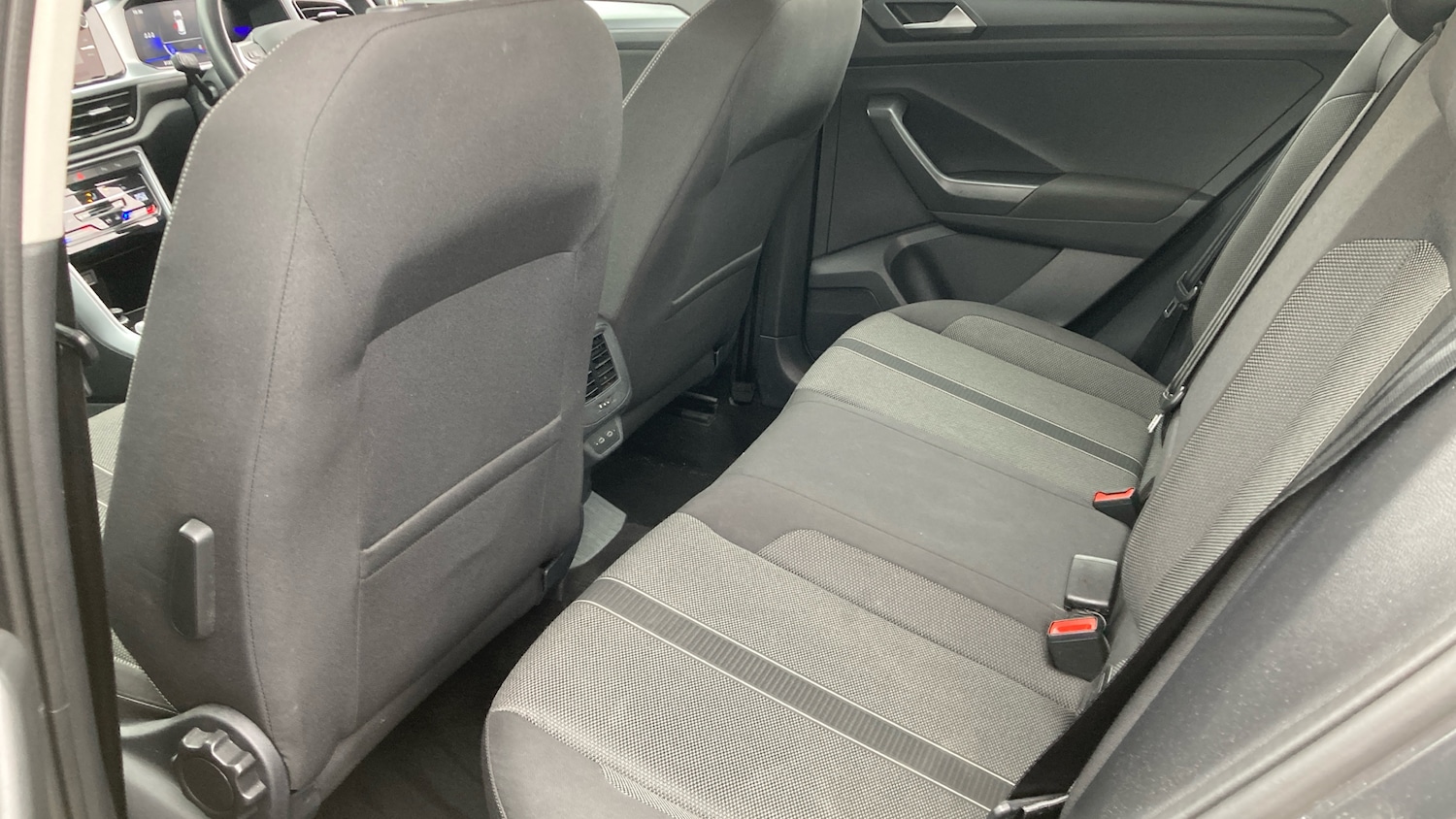 Used Volkswagen T-Roc 2023 for sale - 77893231: Photo 16