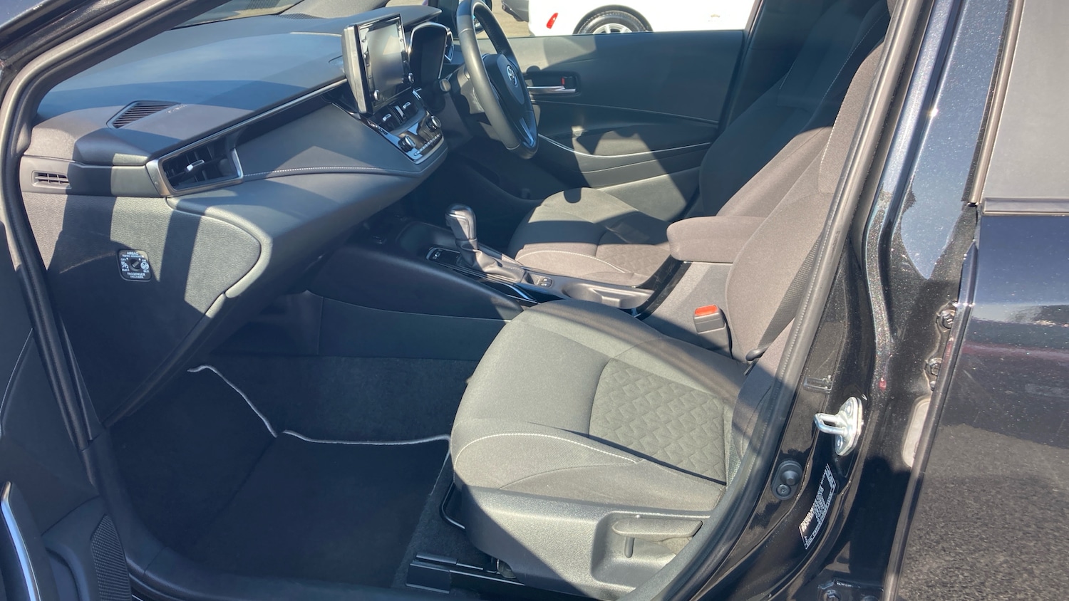 Used Toyota Corolla 2019 for sale - 77779031: Photo 44