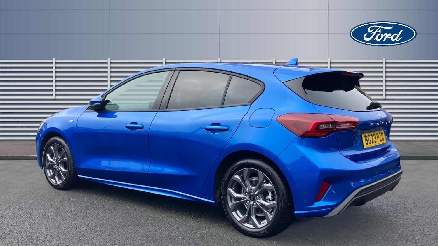 Used Ford Focus 2023 for sale - 76292825: Photo 2