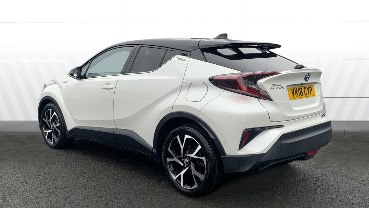 Used Toyota C-HR 2018 for sale - 77779039: Photo 2