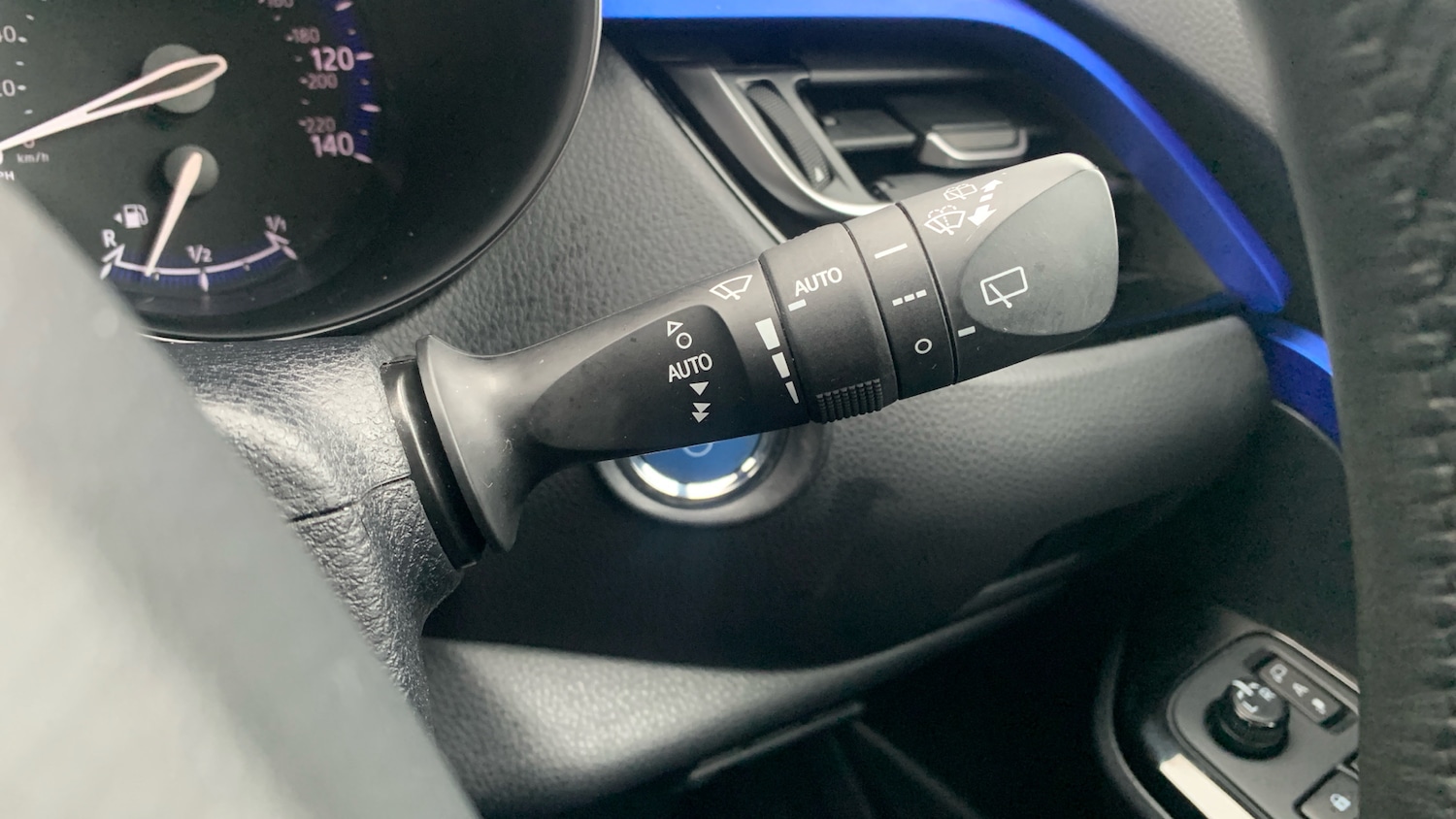 Used Toyota C-HR 2018 for sale - 77779039: Photo 23