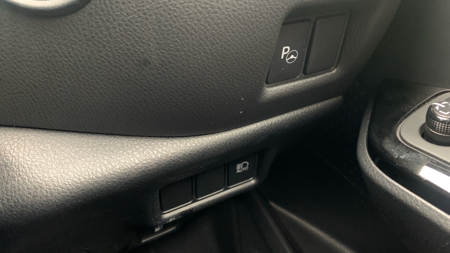 Used Toyota C-HR 2018 for sale - 77779039: Photo 25