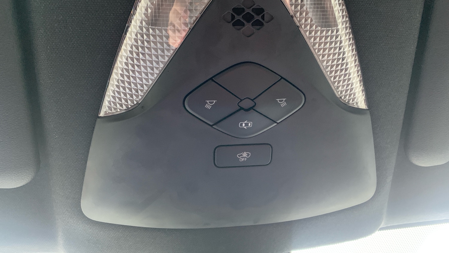 Used Toyota C-HR 2018 for sale - 77779039: Photo 36