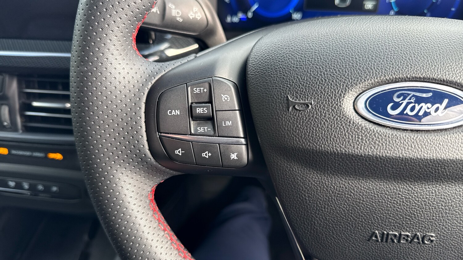 Used Ford Focus 2022 for sale - 76218692: Photo 43