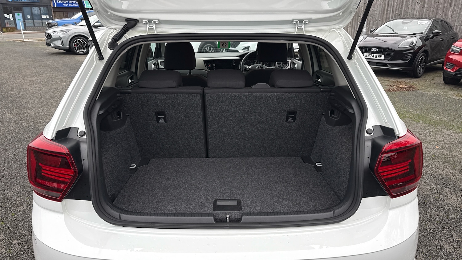 Used Volkswagen Polo 2021 for sale - 77046162: Photo 4