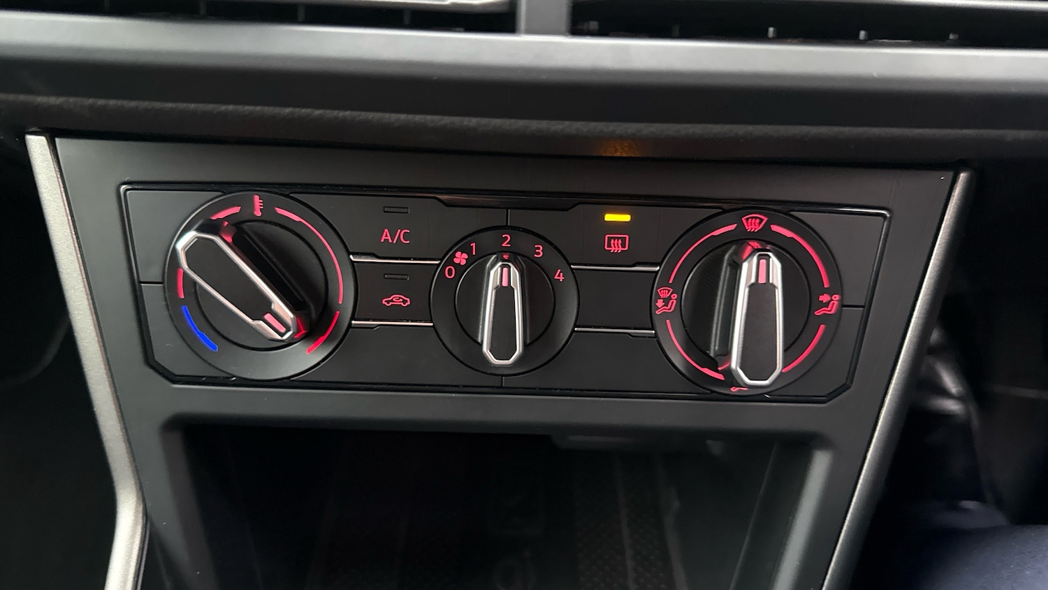 Used Volkswagen Polo 2021 for sale - 77046162: Photo 44