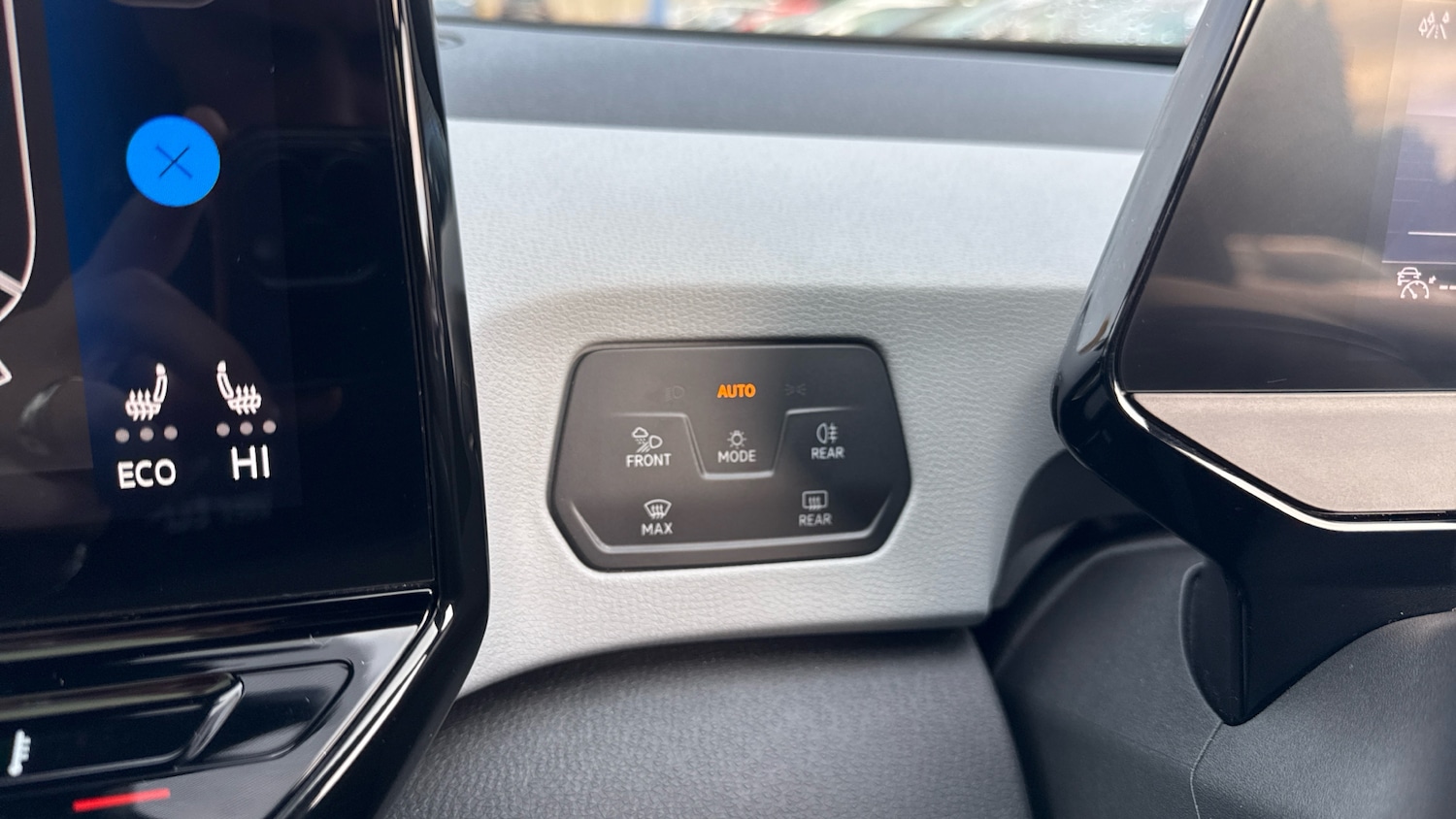 Used Volkswagen ID.3 2022 for sale - 76449219: Photo 24