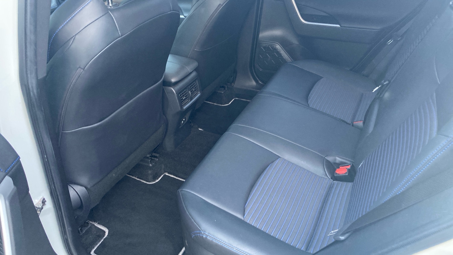 Used Toyota RAV4 2021 for sale - 76877770: Photo 16