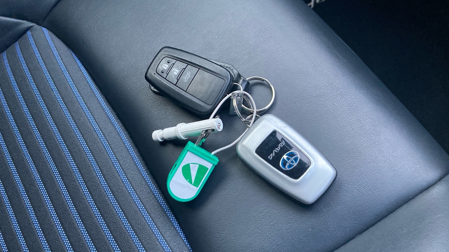 Used Toyota RAV4 2021 for sale - 76877770: Photo 20