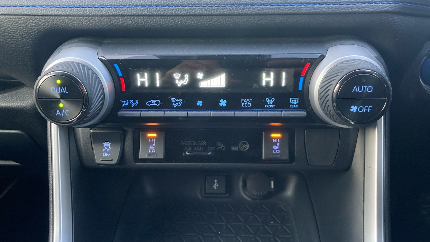 Used Toyota RAV4 2021 for sale - 76877770: Photo 43