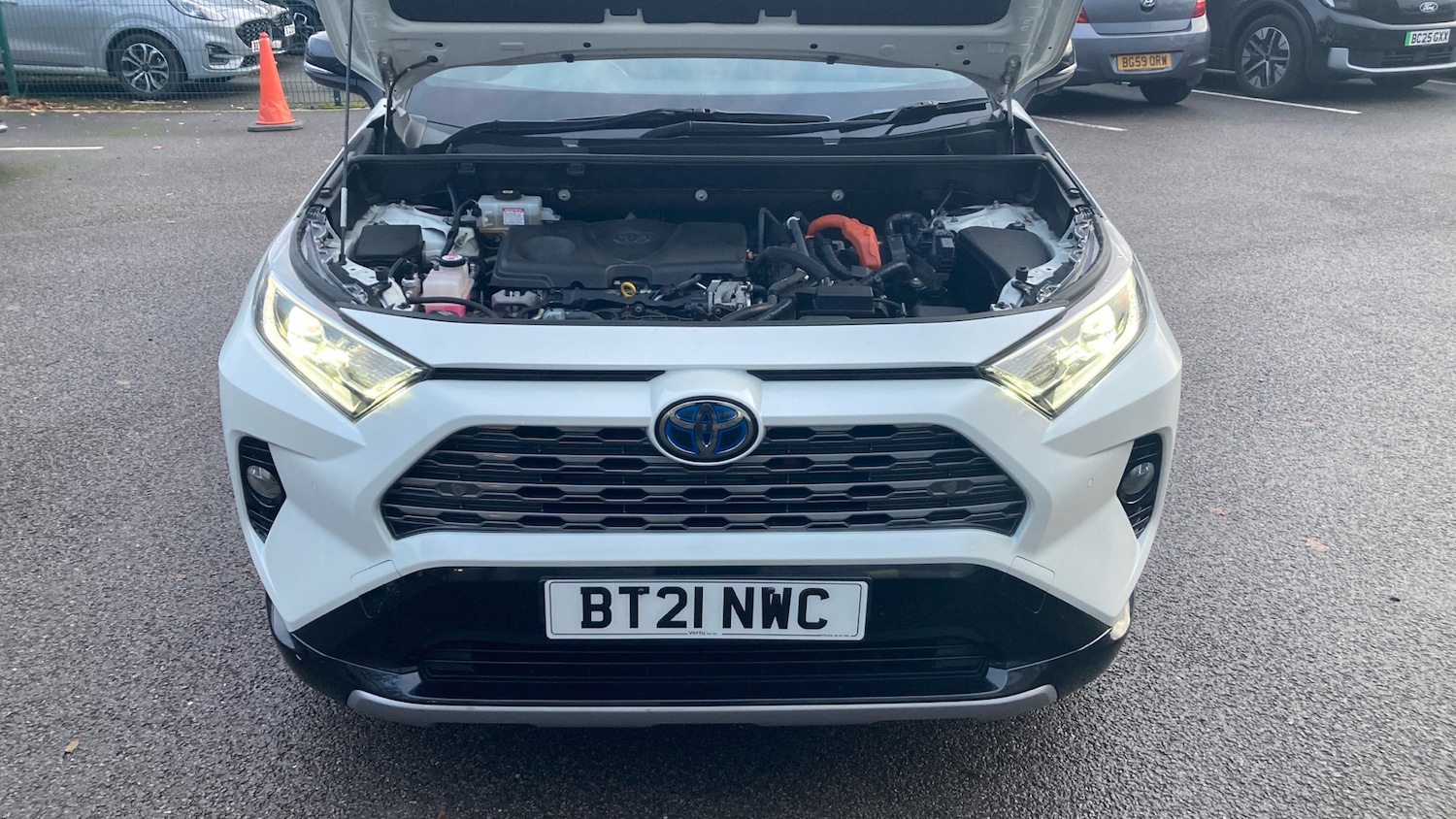 Used Toyota RAV4 2021 for sale - 76877770: Photo 8