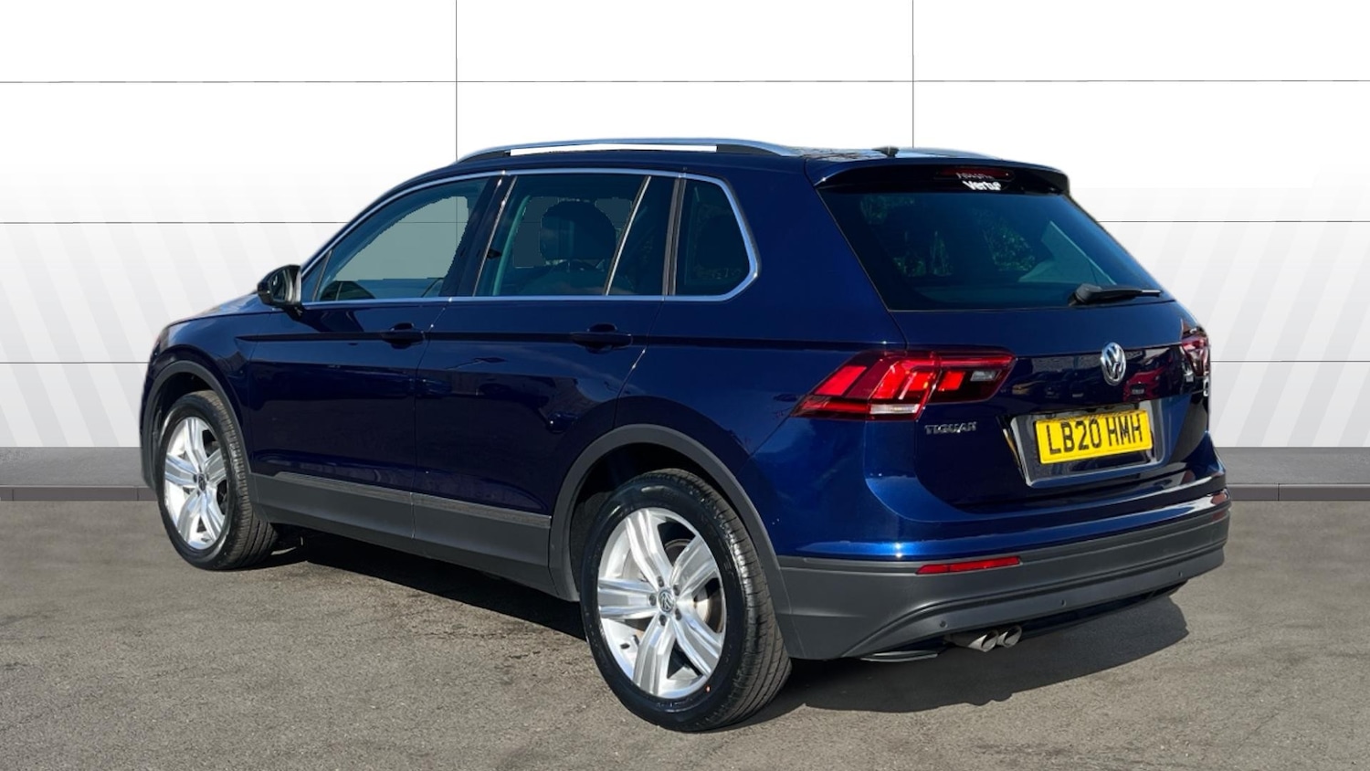 Used Volkswagen Tiguan 2020 for sale - 77851205: Photo 2