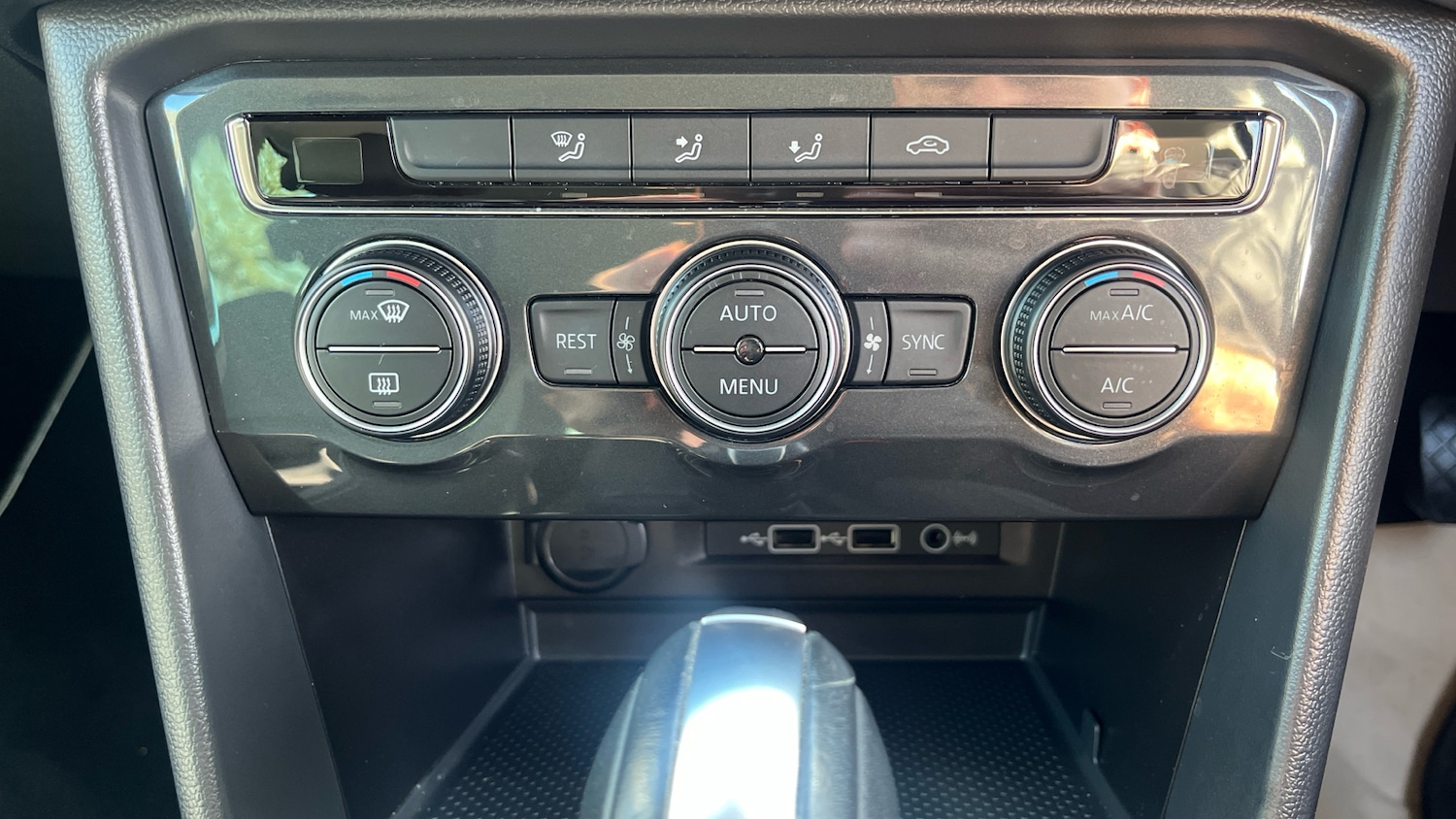 Used Volkswagen Tiguan 2020 for sale - 77851205: Photo 28