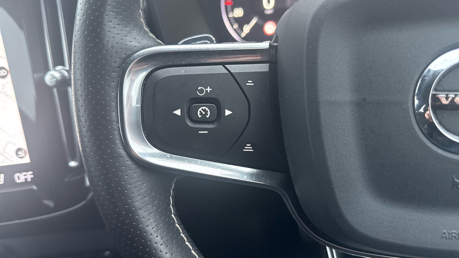 Used Volvo XC40 2020 for sale - 77032752: Photo 27