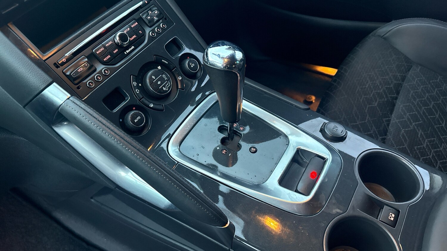 Used Peugeot 3008 2014 for sale - 77712937: Photo 13