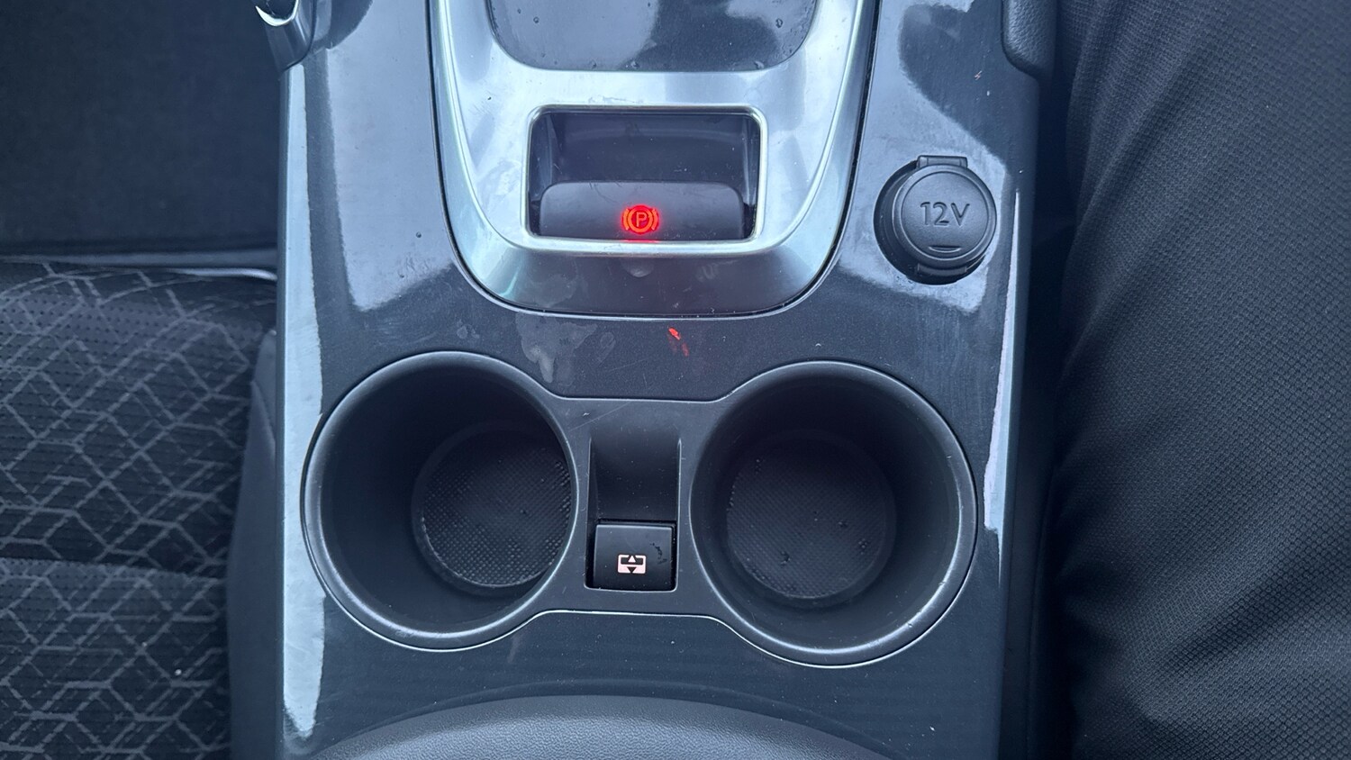 Used Peugeot 3008 2014 for sale - 77712937: Photo 22