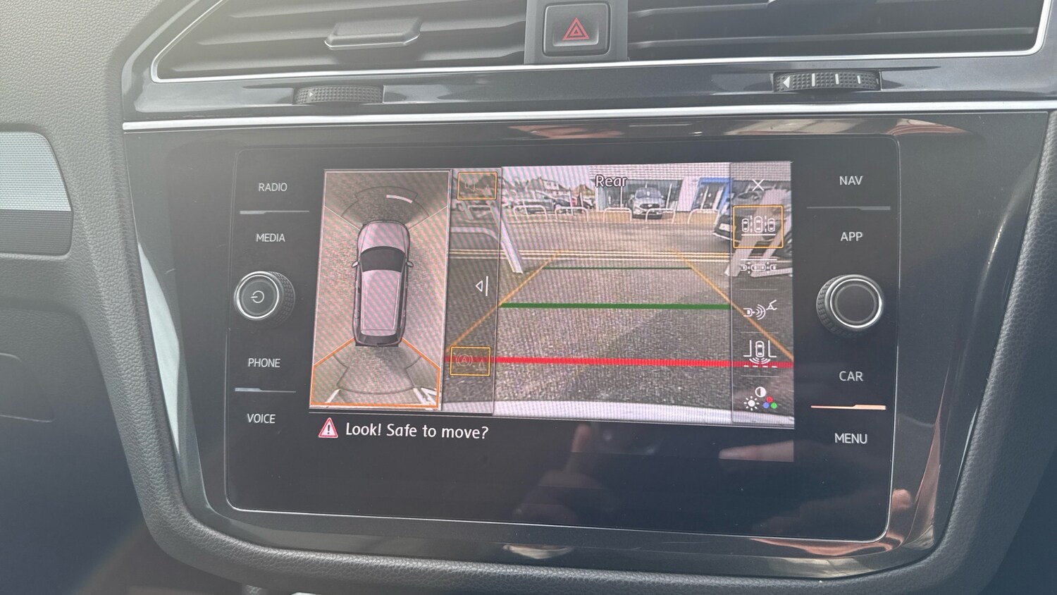 Used Volkswagen Tiguan 2020 for sale - 77687941: Photo 21