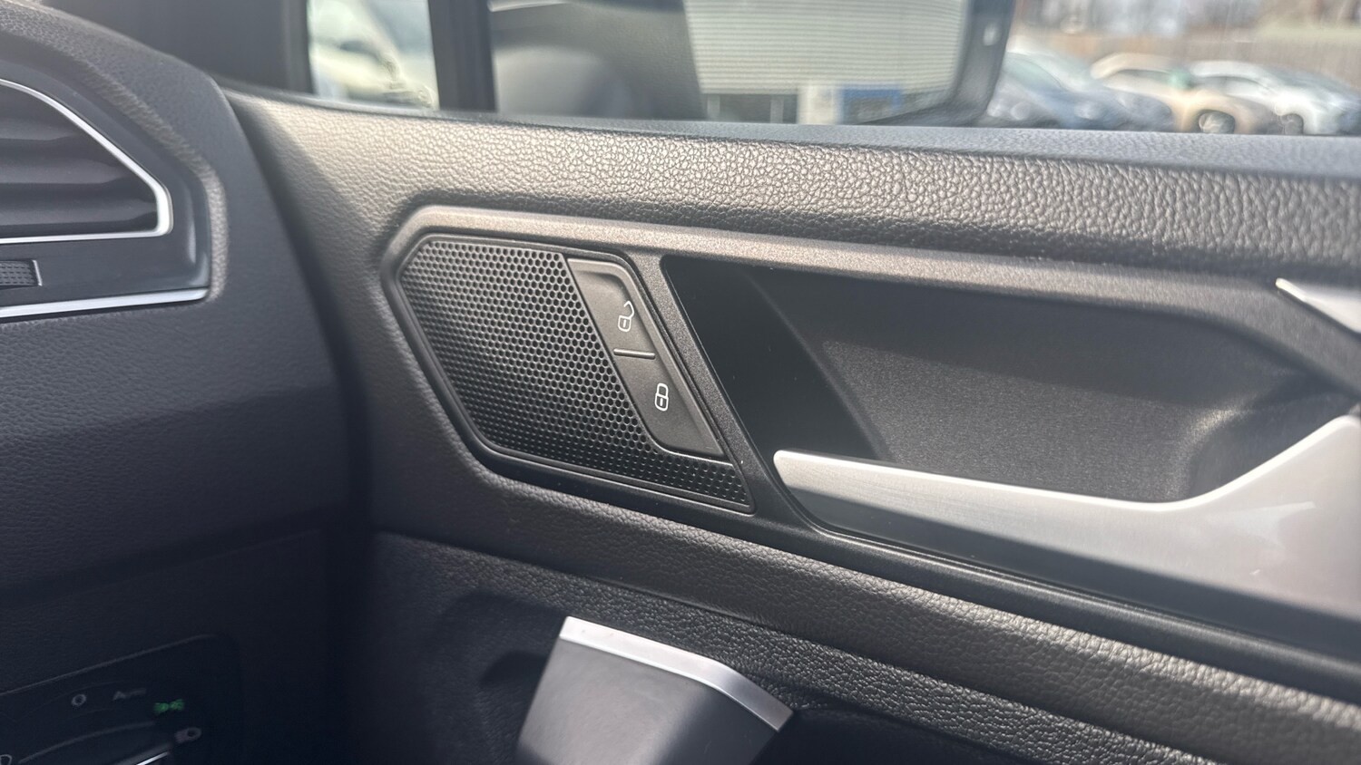 Used Volkswagen Tiguan 2020 for sale - 77687941: Photo 33