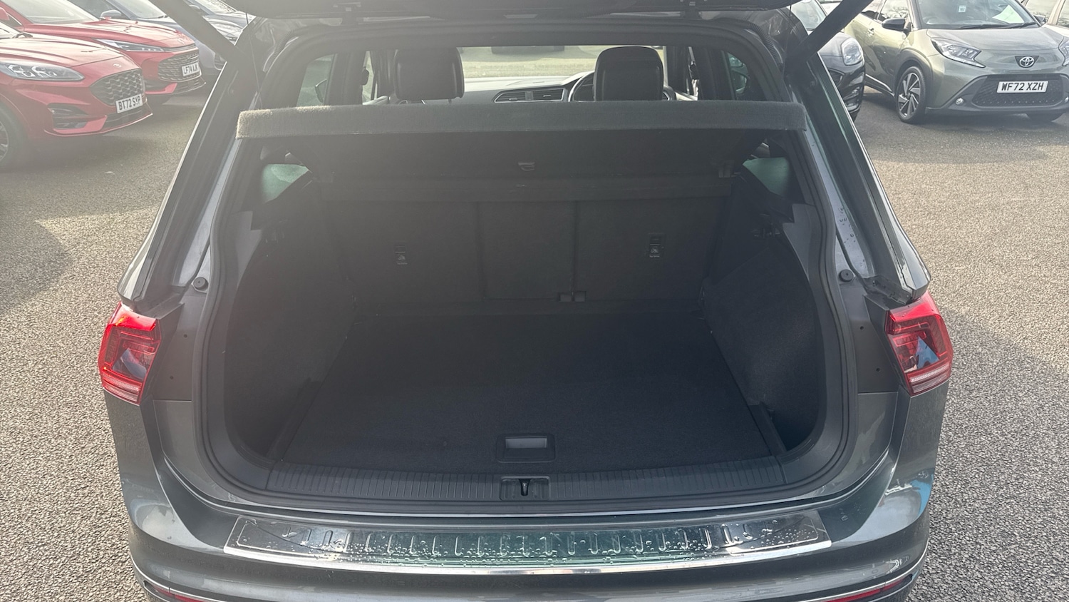 Used Volkswagen Tiguan 2020 for sale - 77687941: Photo 4