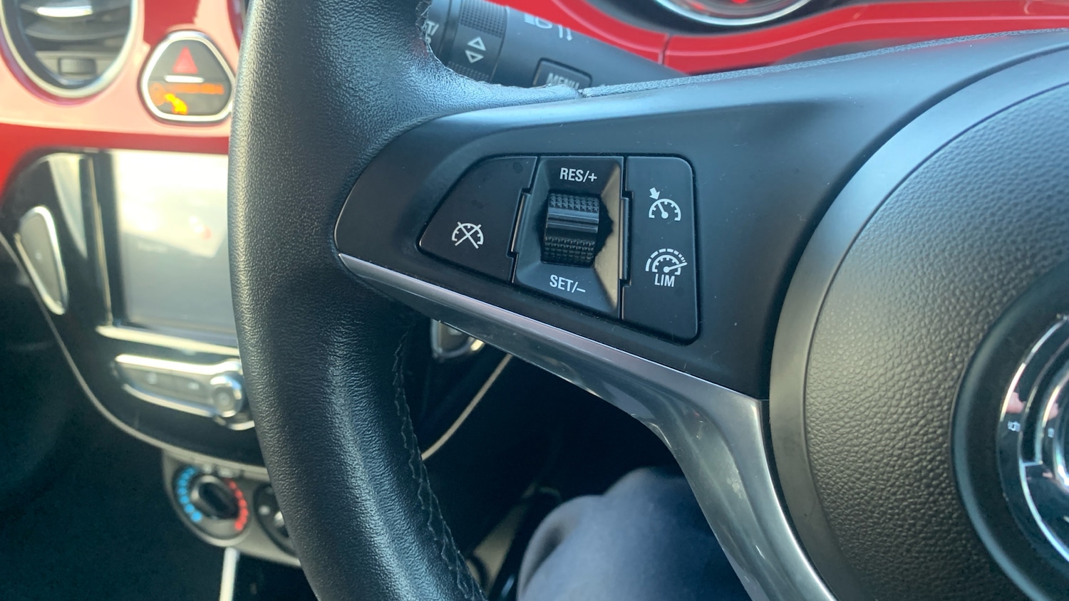 Used Vauxhall ADAM 2018 for sale - 76640777: Photo 21