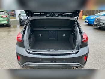 Used Ford Focus 2022 for sale - 77296397: Photo