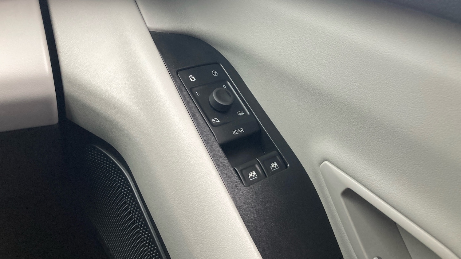 Used Ford Explorer 2025 for sale - 77603596: Photo 26