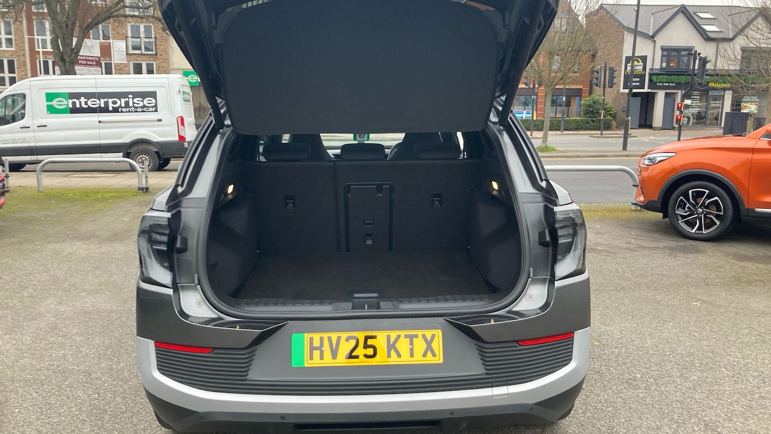 Used Ford Explorer 2025 for sale - 77603596: Photo 4