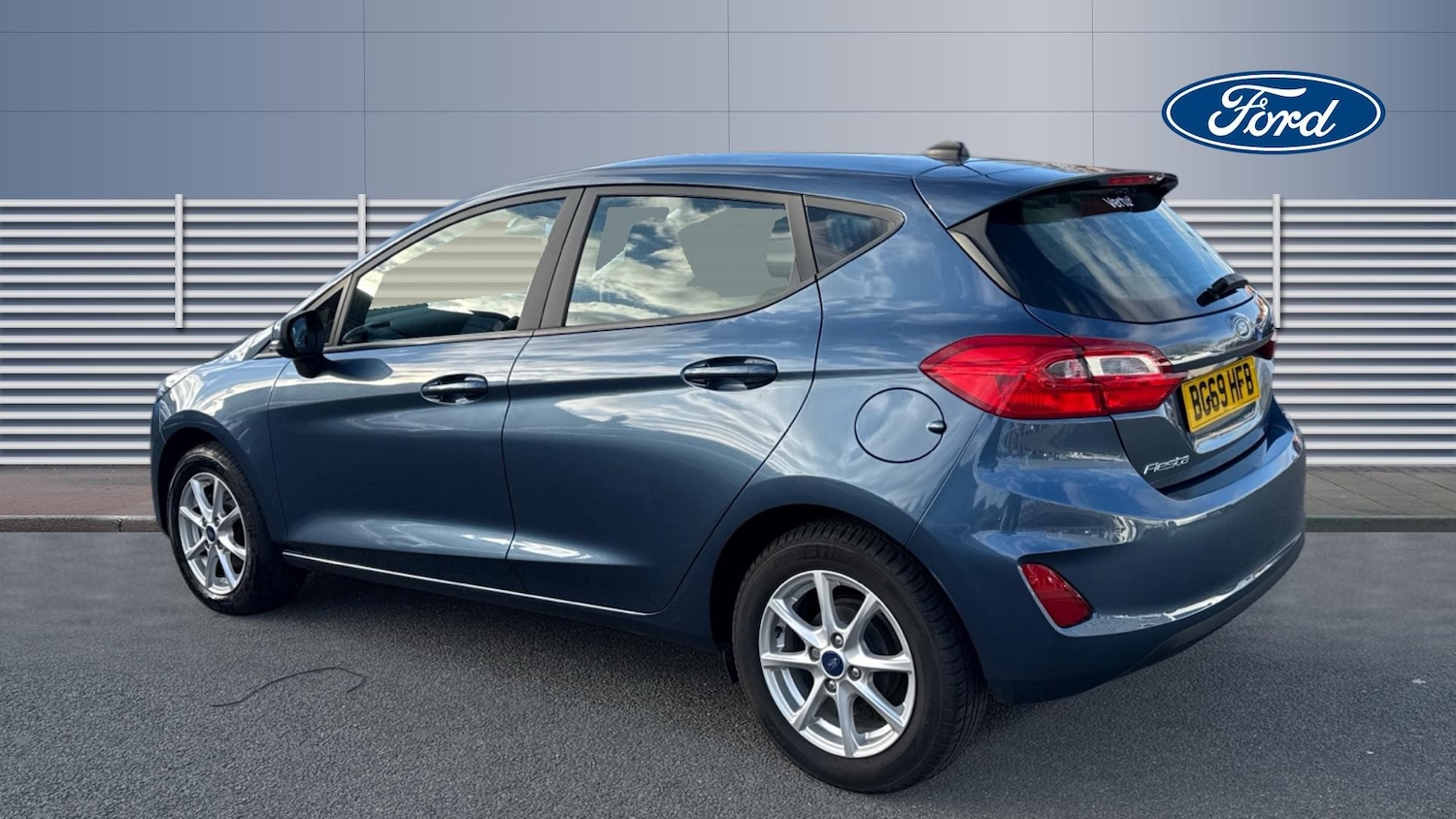 Used Ford Fiesta 2019 for sale - 77052942: Photo 2