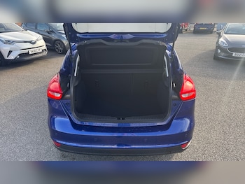 Used Ford Focus 2017 for sale - 78389479: Photo