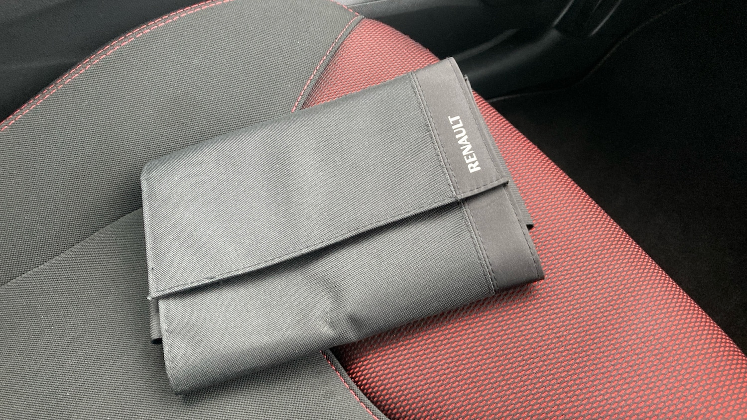 Used Renault Clio 2016 for sale - 76588524: Photo 20