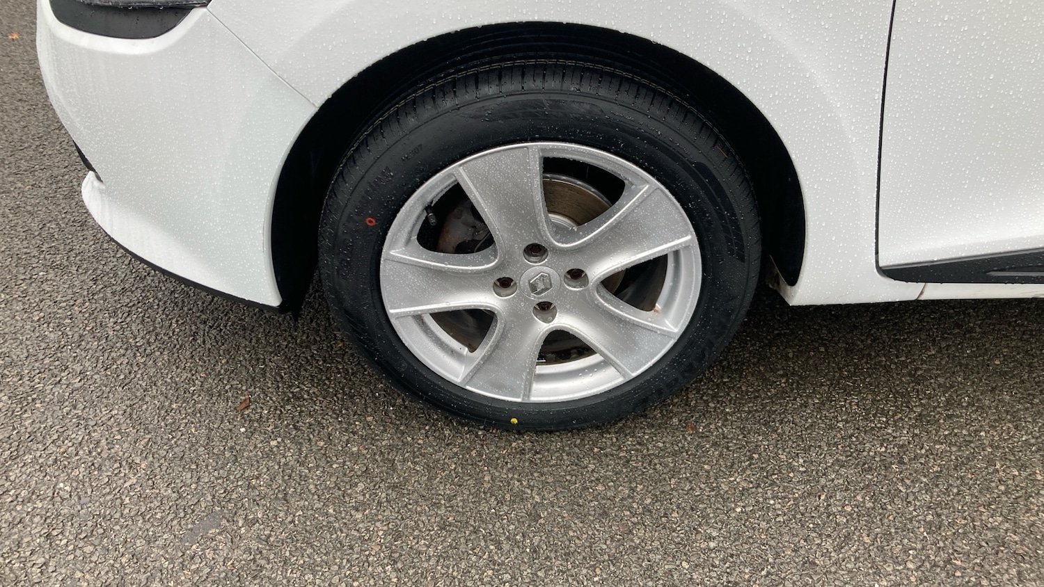 Used Renault Clio 2016 for sale - 76588524: Photo 24