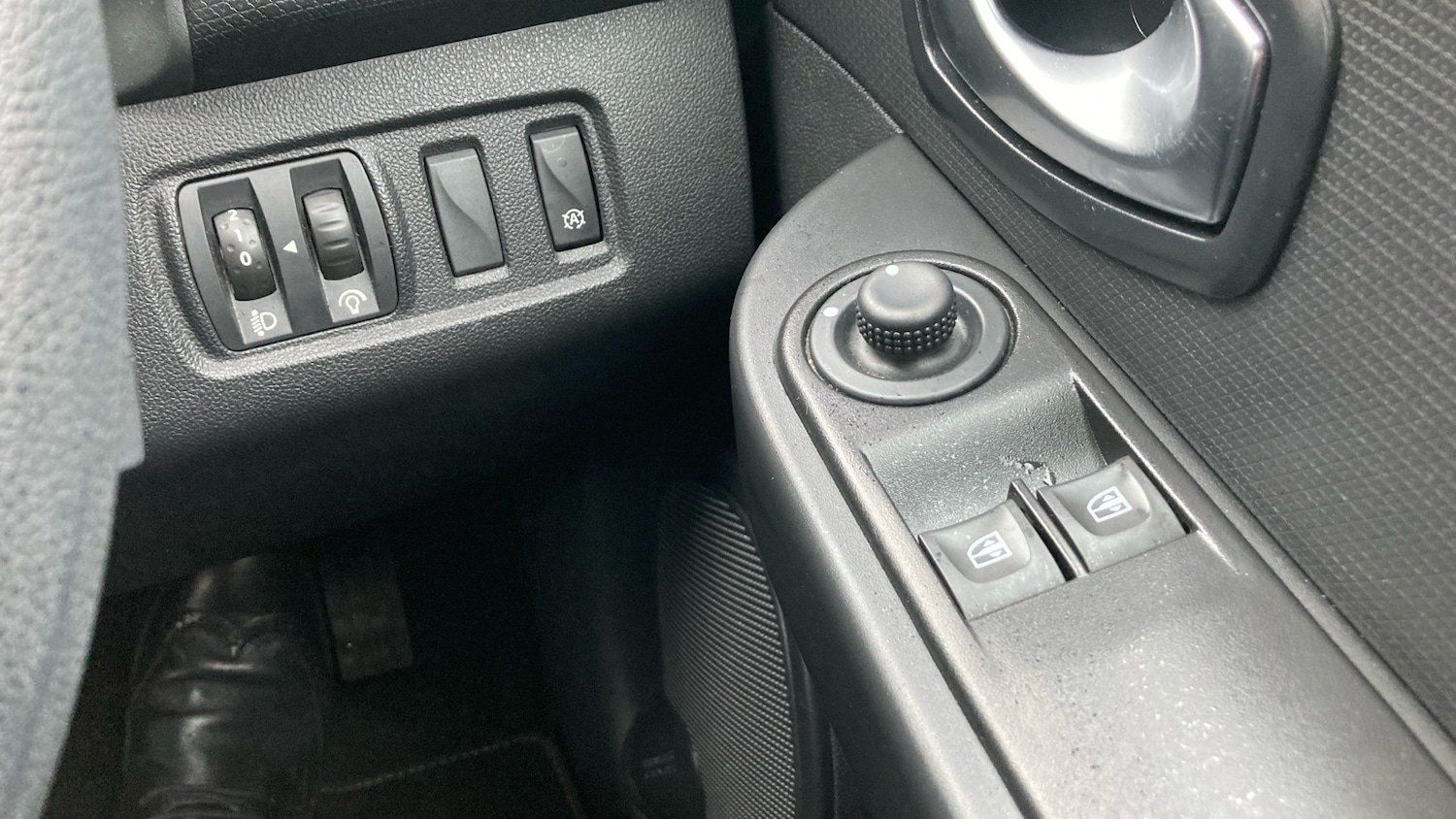 Used Renault Clio 2016 for sale - 76588524: Photo 29