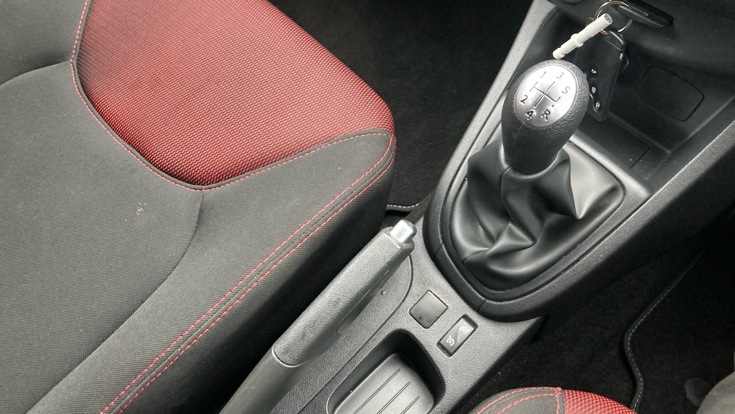 Used Renault Clio 2016 for sale - 76588524: Photo 32