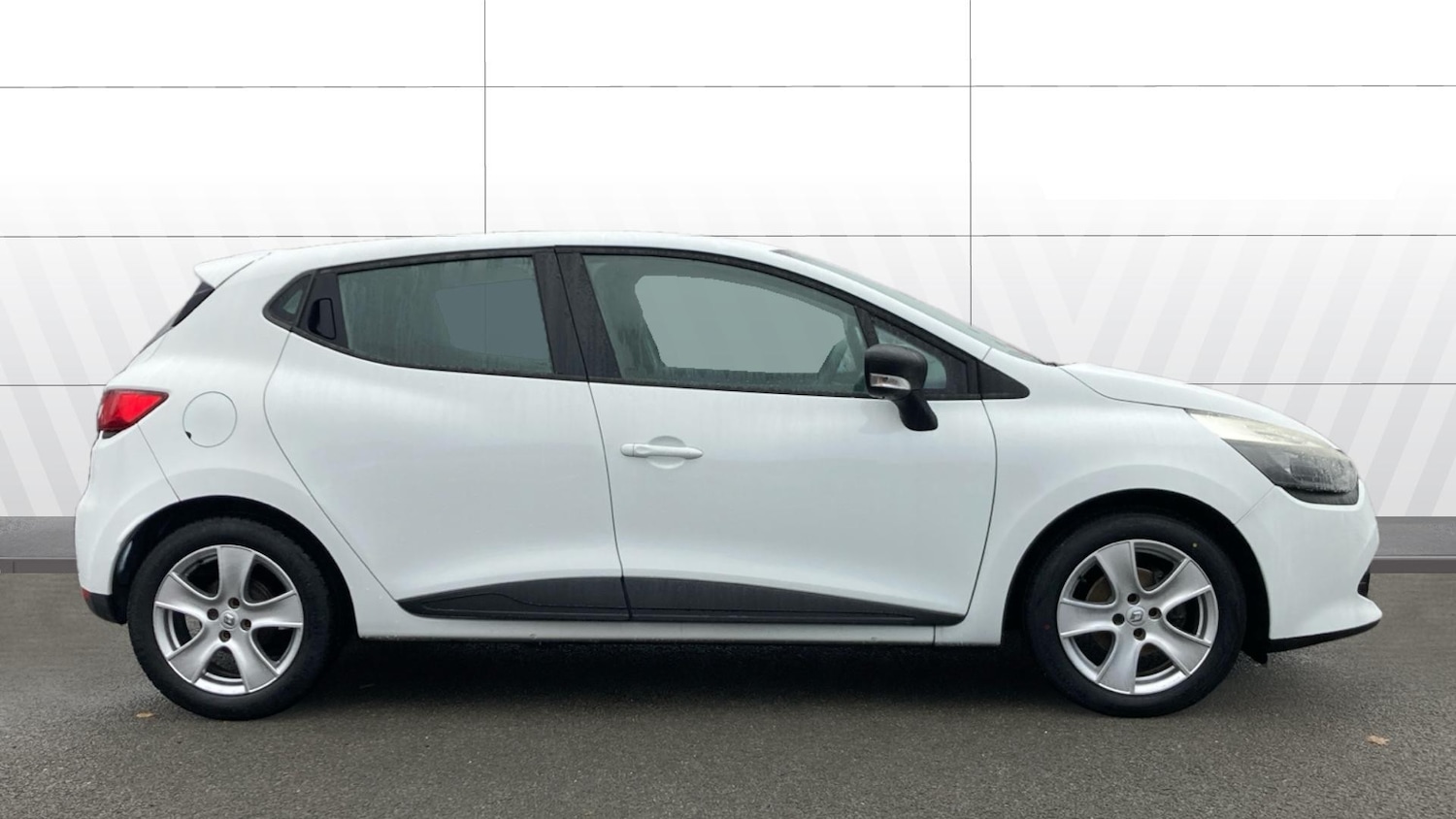 Used Renault Clio 2016 for sale - 76588524: Photo 5