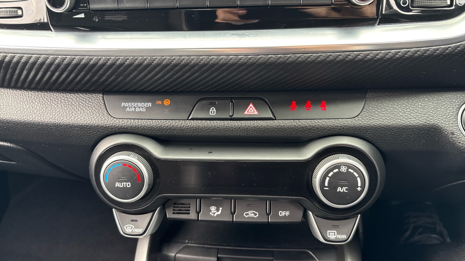 Used Kia Stonic 2021 for sale - 76779238: Photo 13