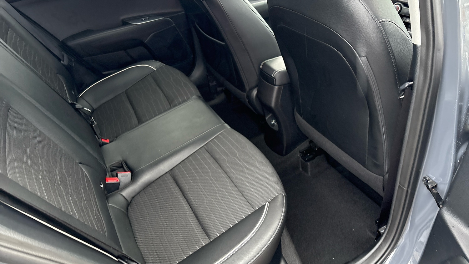 Used Kia Stonic 2021 for sale - 76779238: Photo 16