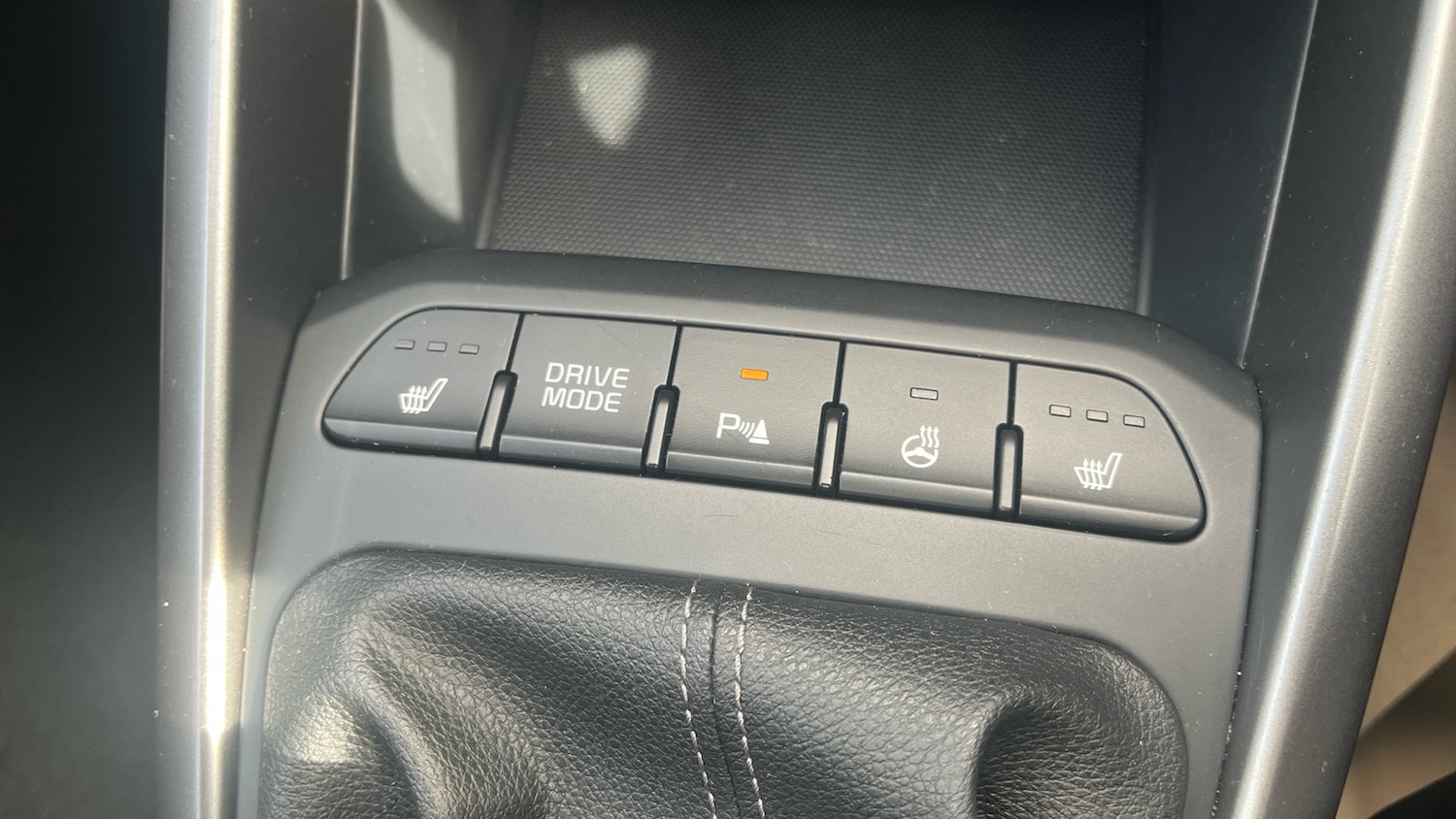 Used Kia Stonic 2021 for sale - 76779238: Photo 27