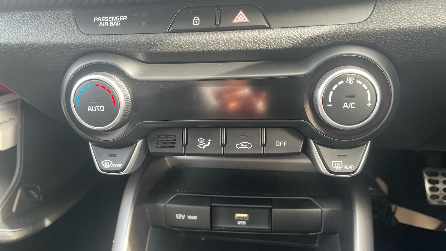 Used Kia Stonic 2021 for sale - 76779238: Photo 28