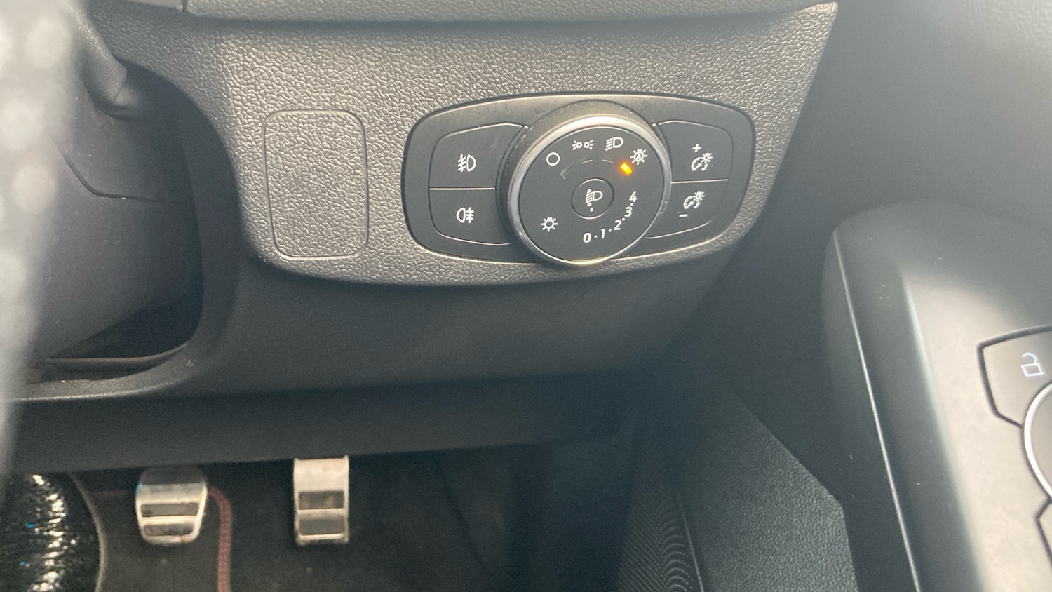 Used Ford Focus 2022 for sale - 76918129: Photo 26