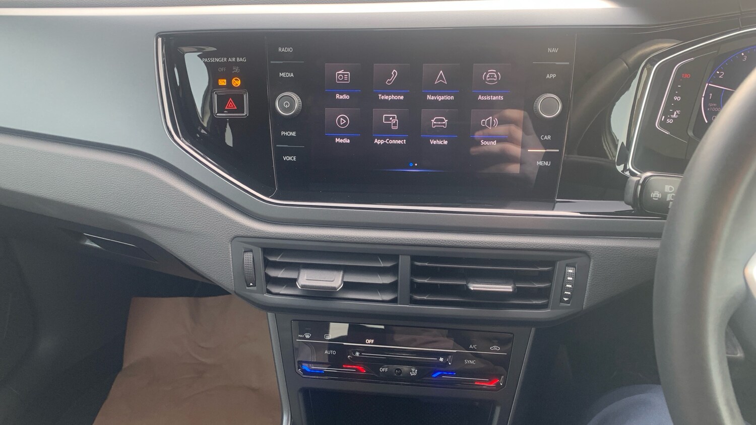 Used Volkswagen Polo 2023 for sale - 77973190: Photo 12