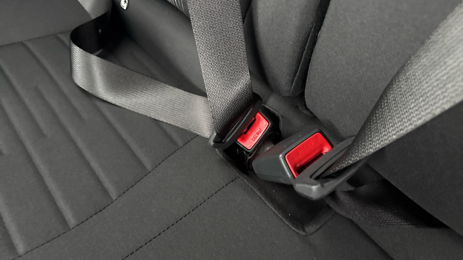 Used Hyundai i10 2022 for sale - 77285425: Photo 17