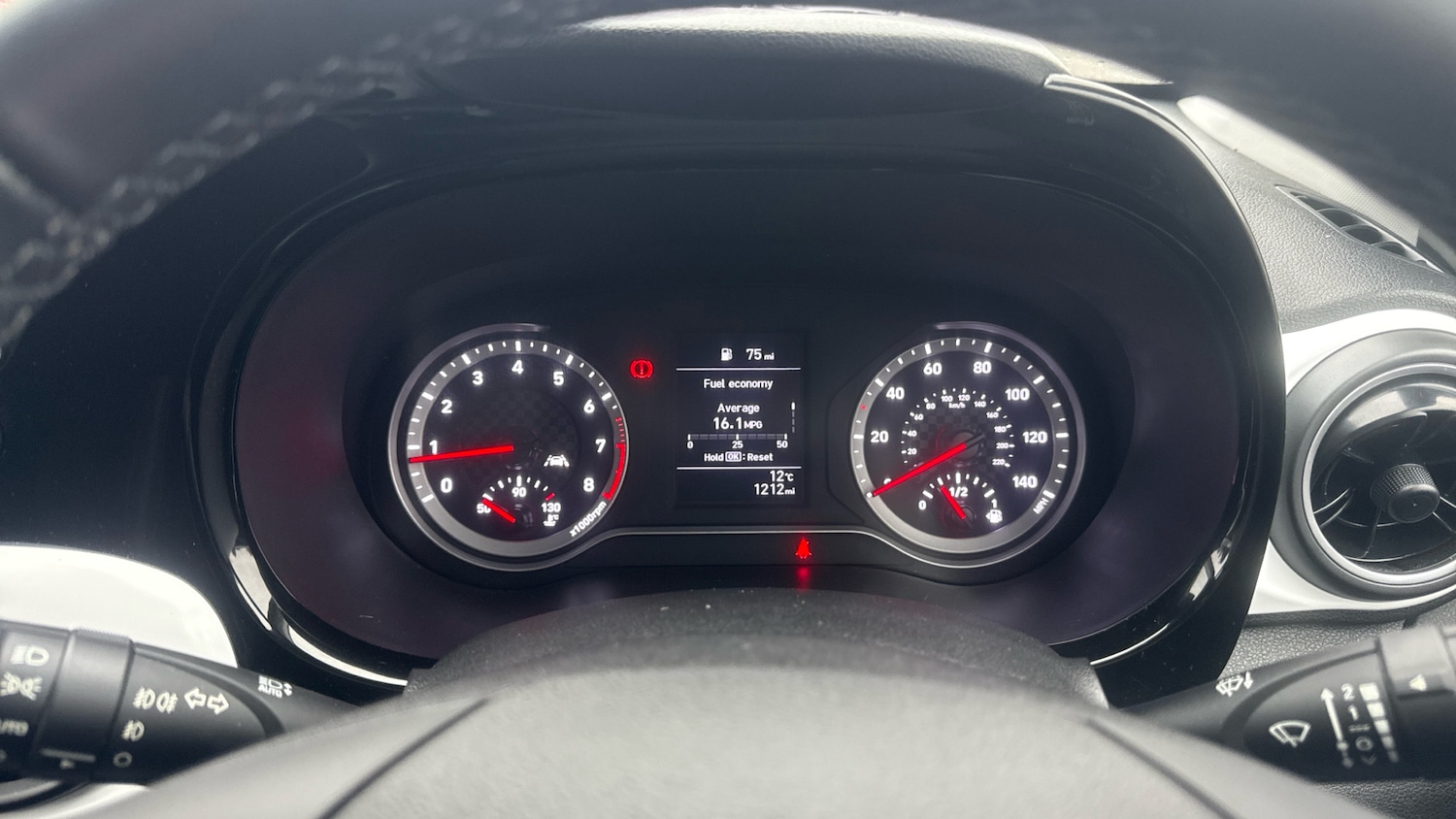 Used Hyundai i10 2022 for sale - 77285425: Photo 18